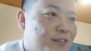 诱人的黑丝小少妇全程露脸跟小哥激情啪啪，亲着小嘴玩着奶子抠着骚穴，各种体位蹂躏爆草把骚逼干翻精彩刺激
