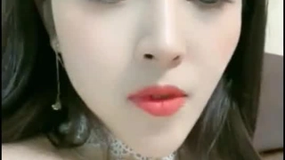 Asia MILF Fox 3 (泰國華裔直播女神Fah – Jilamiga Chalermsuk)